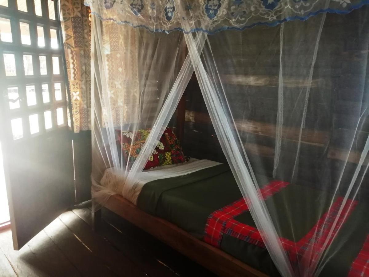 Murchison Backpackers Masindi Exteriér fotografie